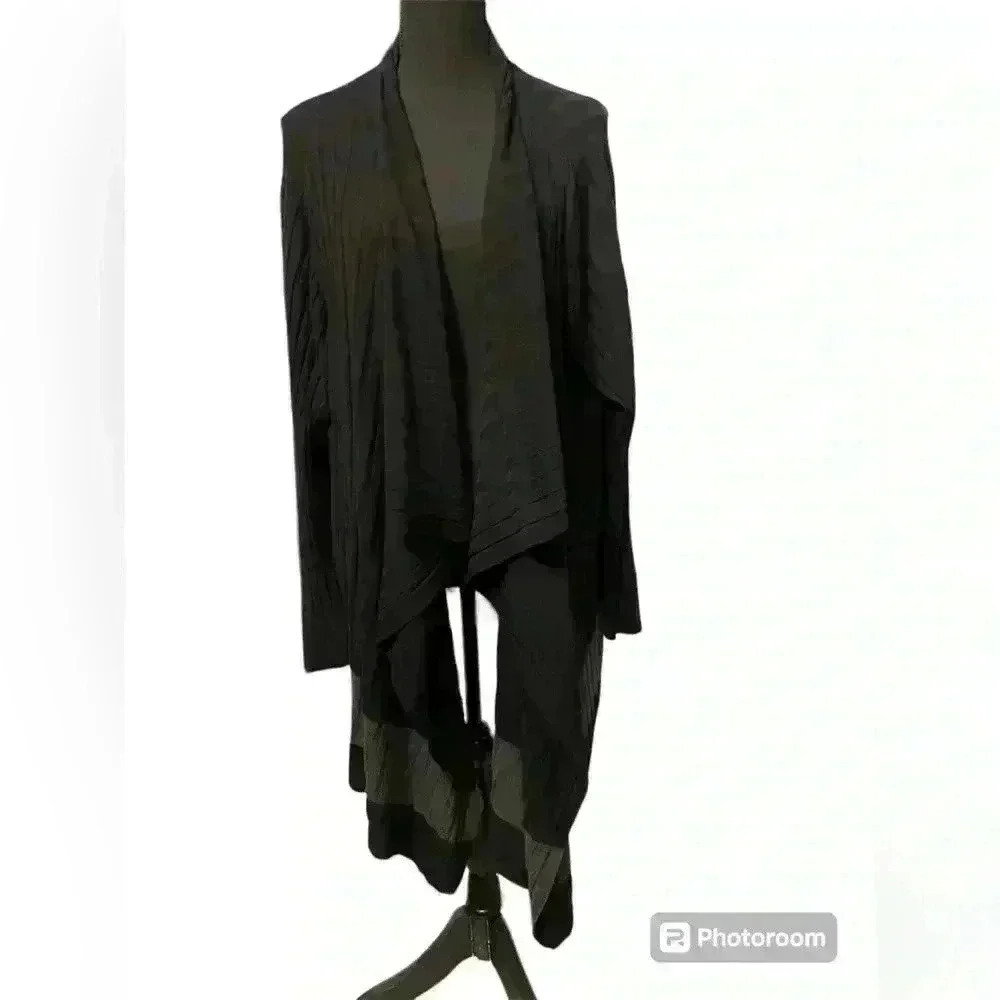 Lane Bryant open front waterfall cardigan in black & gray size 22/24